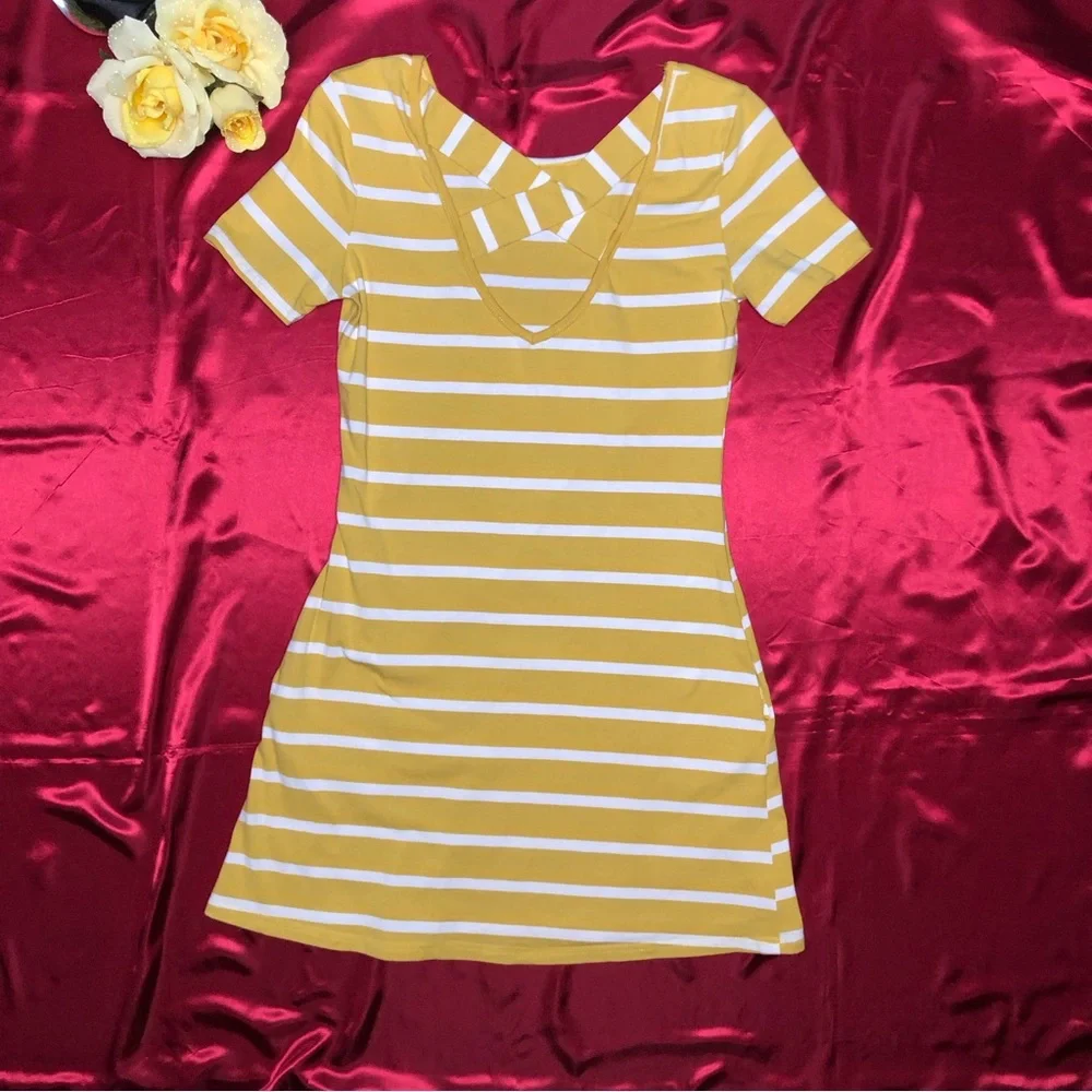 Feager Short Sleeve Stripe Knit Shift Dress - Picture 3 of 7